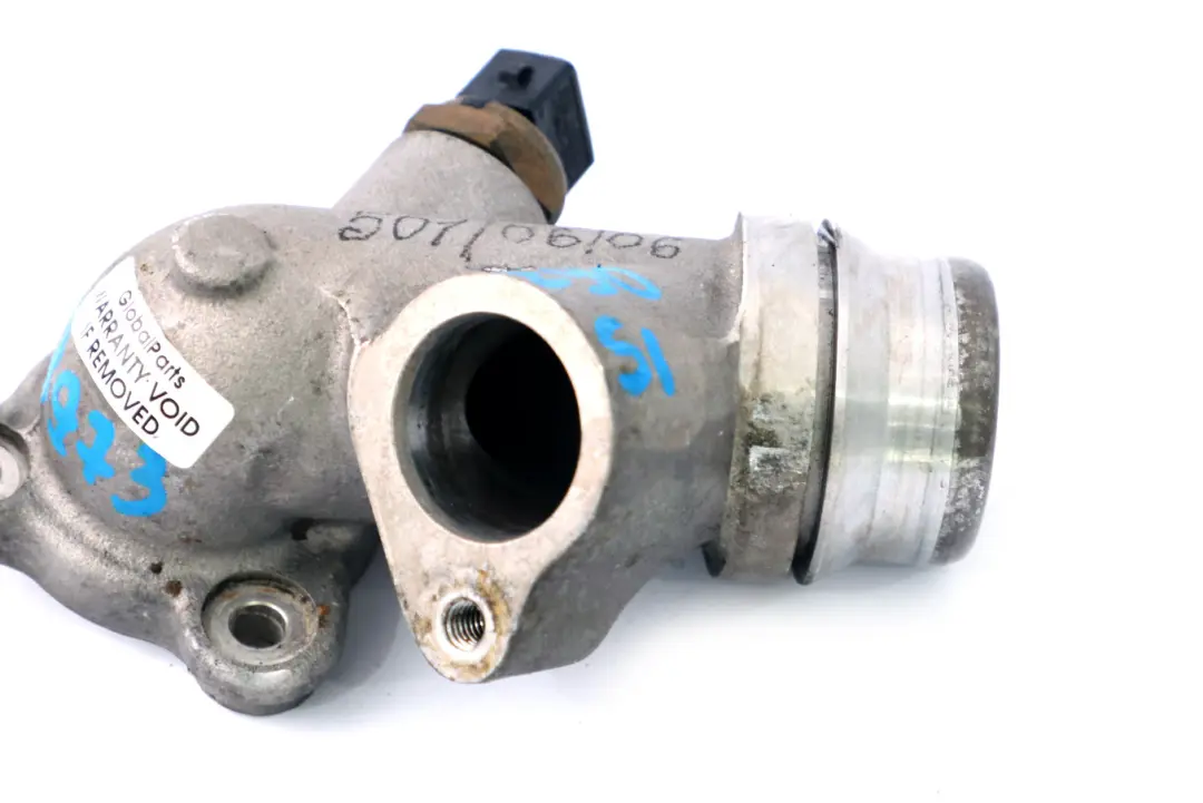 BMW 3 er E90 320si N45 Stutzen Kühlsystem Wasserschlauchführung 7559333 - SKU 7559335 - Teilenummer 7559335