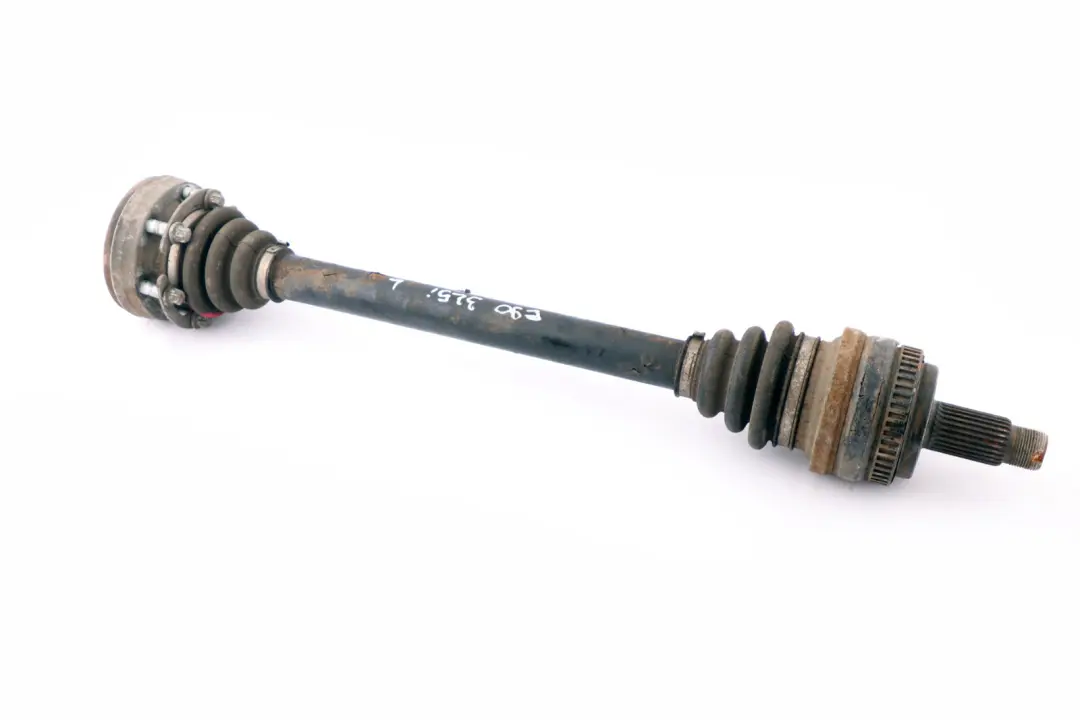 N52 325I Albero Trasmissione Sinistro Automatico 7525829 per BMW E90 con numero di parte 7559933 BMW E90 N52 325I Albero Trasmissione Sinistro Automatico 7525829 - SKU 7559933 - Numero di parte 7559933