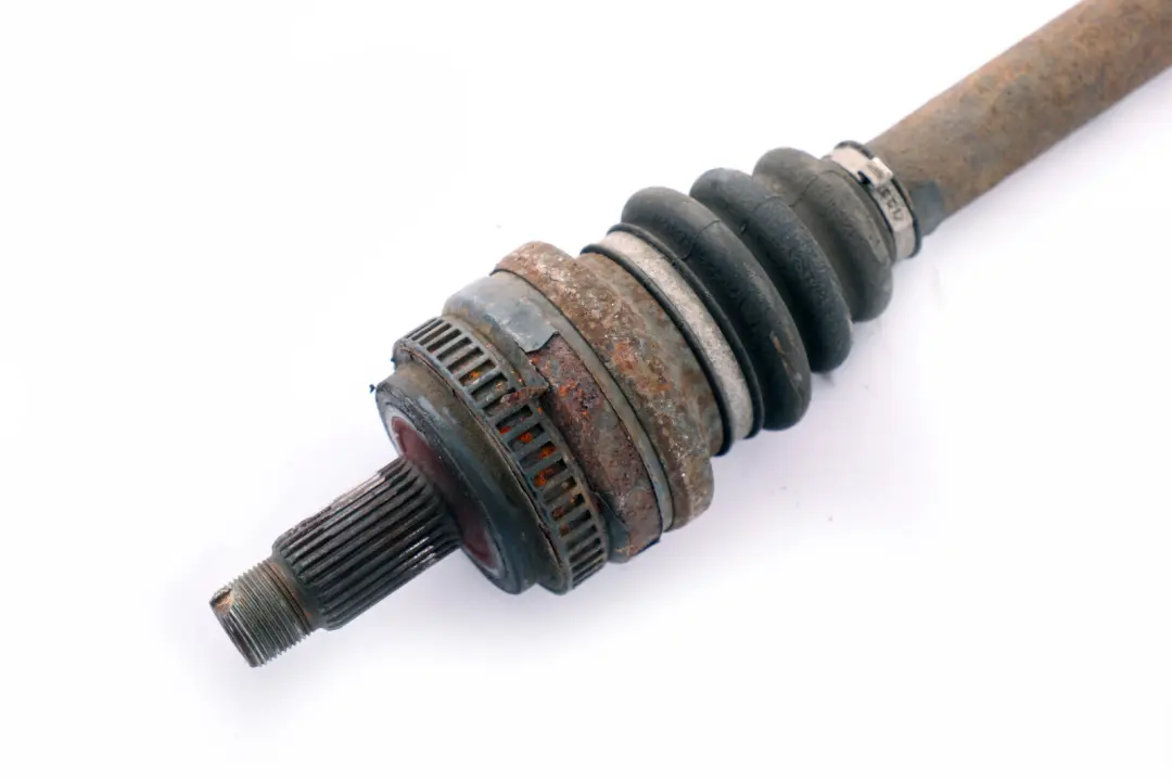 N52 325i Arbre de sortie droit Automatique 7525830 pour BMW 3 E90 à propos du numéro de pièce 7559934 BMW 3 E90 N52 325i Arbre de sortie droit Automatique 7525830 - SKU 7559934 - Numéro de pièce 7559934