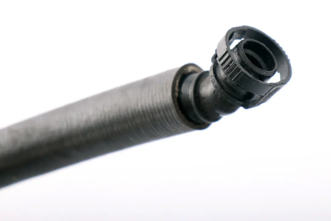 Reihe E81 E87N E90 E91 E92 E93 Entlüftungsschlauch 1161 für BMW 1 3 mit Teilenummer 7560236 BMW 1 3 Reihe E81 E87N E90 E91 E92 E93 Entlüftungsschlauch 1161 - SKU 7560236 - Teilenummer 7560236