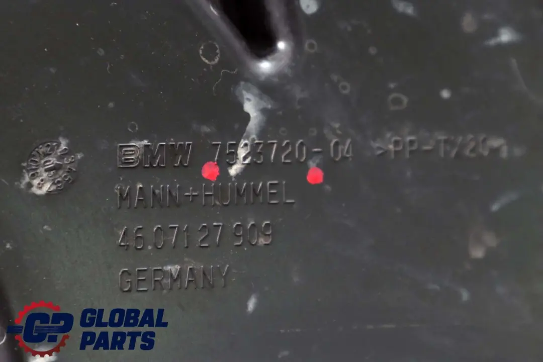 Kierownica Powietrza Kanał Dolotu Benzyna do BMW E90 E92 E93 o numerze 7523720 BMW E90 E92 E93 Kierownica Powietrza Kanał Dolotu Benzyna - SKU 7560918 - Numer Części 7523720