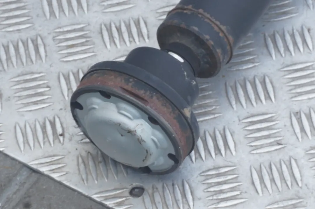 M47N2 Drive Prop Shaft Propshaft Manual to BMW E60 E61 520d with Part number 7561683 BMW E60 E61 520d M47N2 Drive Prop Shaft Propshaft Manual - SKU 7561683 - Part number 7561683