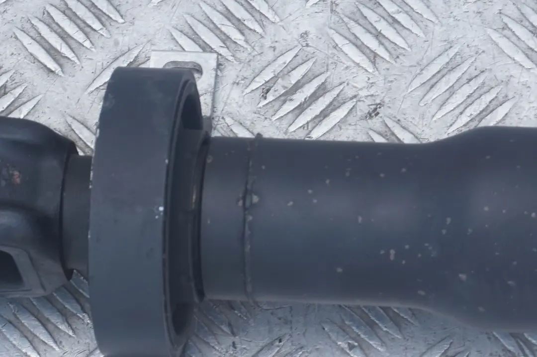 M47N2 Drive Prop Shaft Propshaft Manual to BMW E60 E61 520d with Part number 7561683 BMW E60 E61 520d M47N2 Drive Prop Shaft Propshaft Manual - SKU 7561683 - Part number 7561683