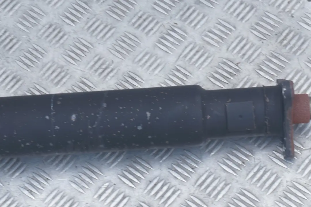 M47N2 Drive Prop Shaft Propshaft Manual to BMW E60 E61 520d with Part number 7561683 BMW E60 E61 520d M47N2 Drive Prop Shaft Propshaft Manual - SKU 7561683 - Part number 7561683