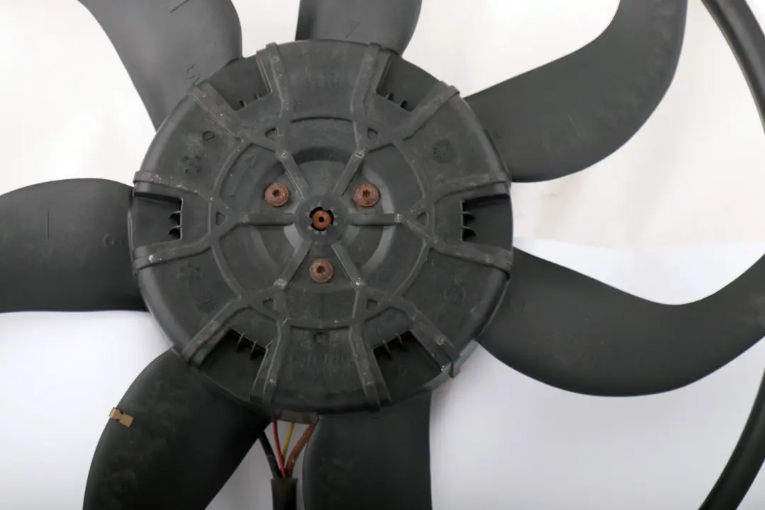 BMW E87 E90 118d 120d 320d Diesel Struttura Ventola Con Ventola 600W - SKU 7561713 - Numero di parte 7561713