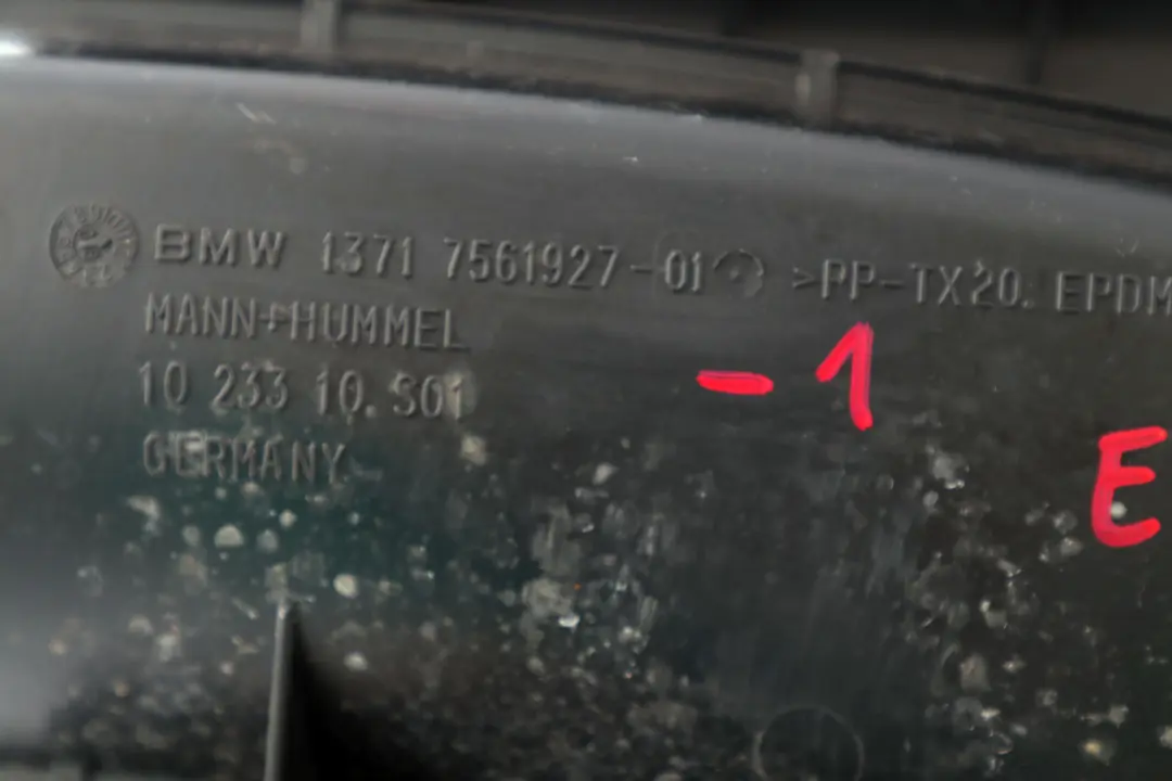BMW 1 E81 E82 E87 116i 118i 120i Admission 1371 - SKU 7561927-1 - Numéro de pièce 7561927