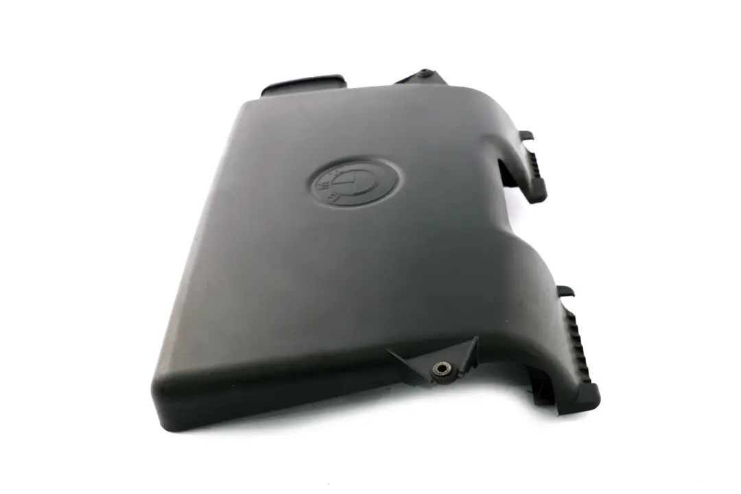 Osłona silnika kanał powietrza ssący wlot do BMW E87 o numerze 13717549469 BMW E87 Osłona silnika kanał powietrza ssący wlot - SKU 7561927-3 - Numer Części 13717549469