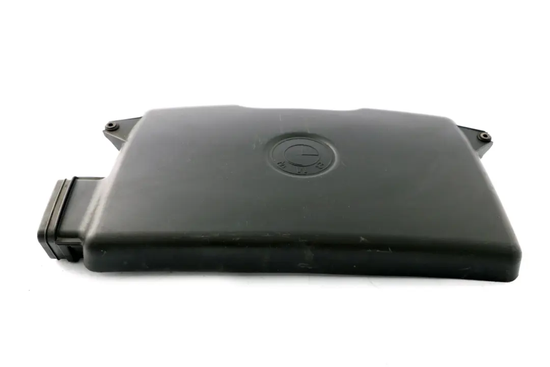 BMW 1 E81 E87 E87N Admission Essence 7549469 7561927 7523629 - SKU 7561927-3 - Numéro de pièce 13717549469