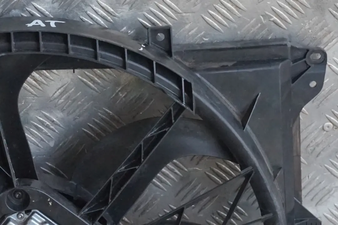 N52 N52N 600W Radiator Fan Housing With Fan to BMW E81 E87 E90 with Part number 7562080 BMW E81 E87 E90 N52 N52N 600W Radiator Fan Housing With Fan - SKU 7562080 - Part number 7562080