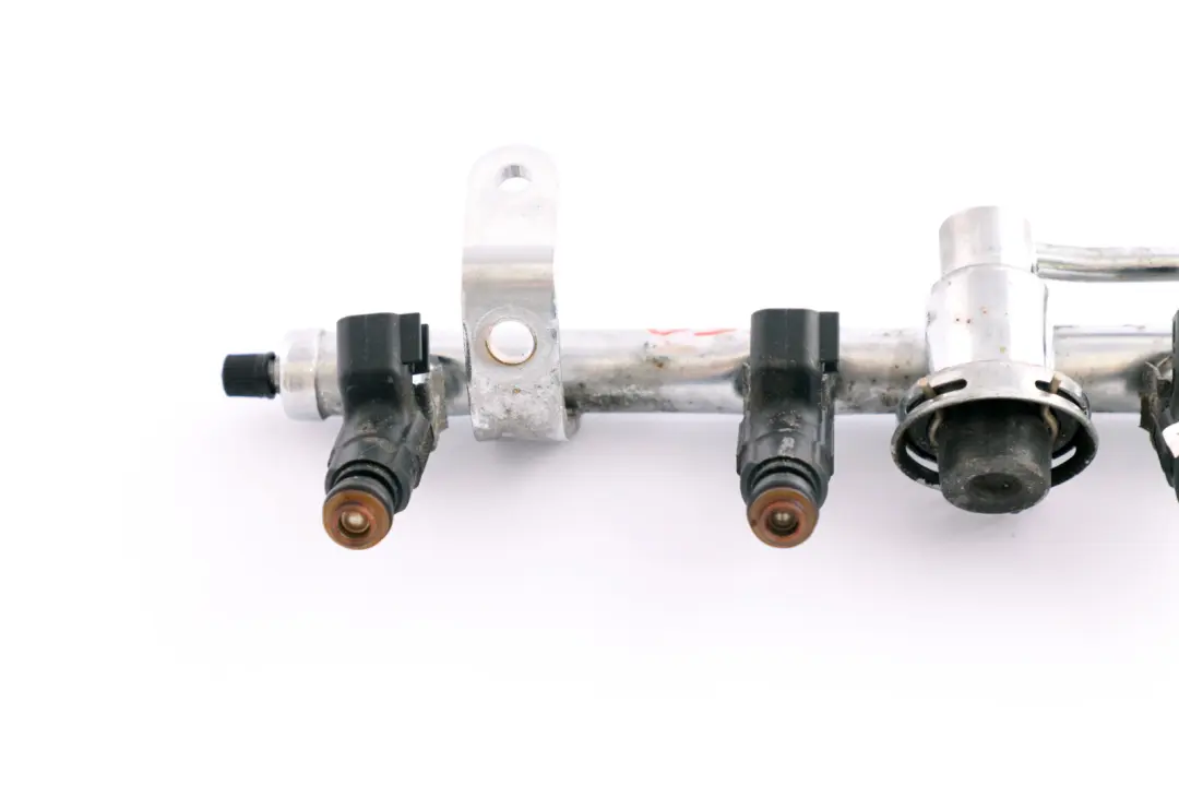 Tube Fuel Rail Injectors to BMW Mini Cooper One R50 R52 W10 Petrol Injection with Part number 7562264 BMW Mini Cooper One R50 R52 W10 Petrol Injection Tube Fuel Rail Injectors - SKU 7562264 - Part number 7562264