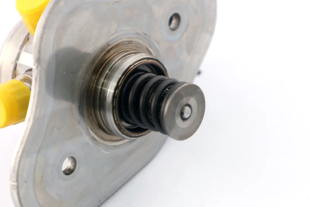 Reihe e81 e87 e60 LCI e90 N43 Hochdruckpumpe Einspritzpumpe für BMW 1 3 5 mit Teilenummer 7562473 BMW 1 3 5 Reihe e81 e87 e60 LCI e90 N43 Hochdruckpumpe Einspritzpumpe - SKU 7562473 - Teilenummer 7562473