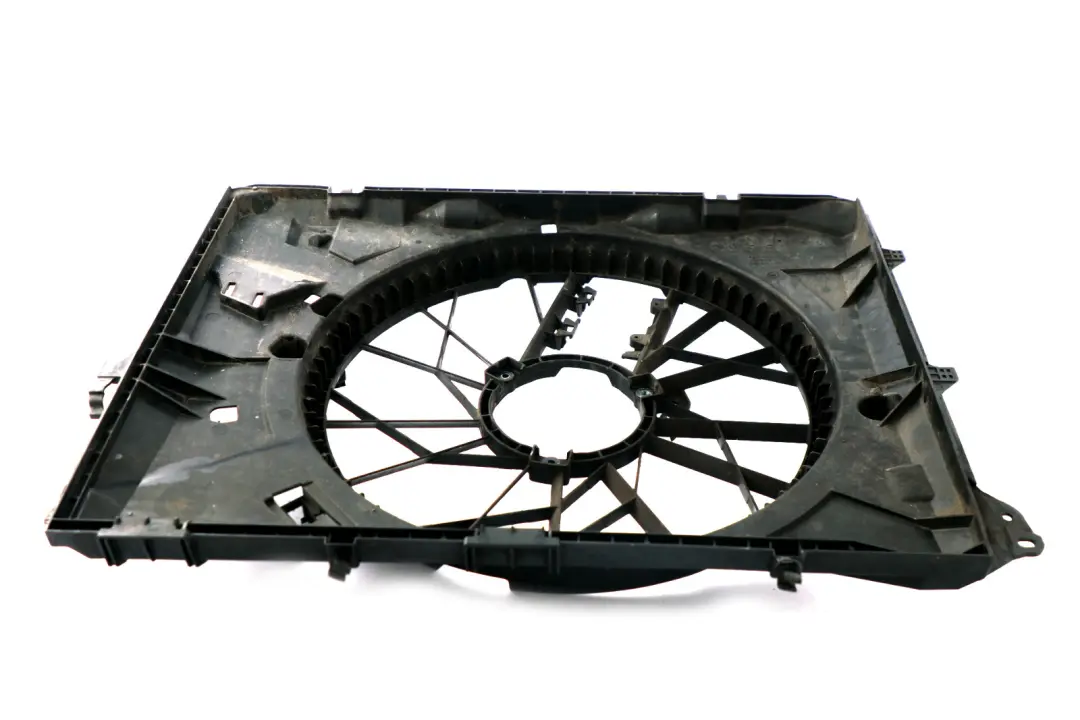Benzina Struttura Ventola Senza per BMW X1 E81 E82 E84 E87 E88 E90 E91 E92 con numero di parte 7563259 BMW X1 E81 E82 E84 E87 E88 E90 E91 E92 Benzina Struttura Ventola Senza - SKU 7563259-8 - Numero di parte 7563259