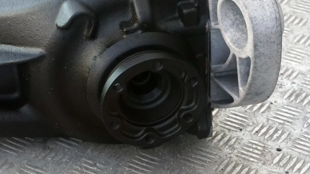 BMW 5 Series E60 LCI Rear Differential Diff 3,15 Ratio 525i N53 WARRANTY - SKU 7563457 - Part number 7563457
