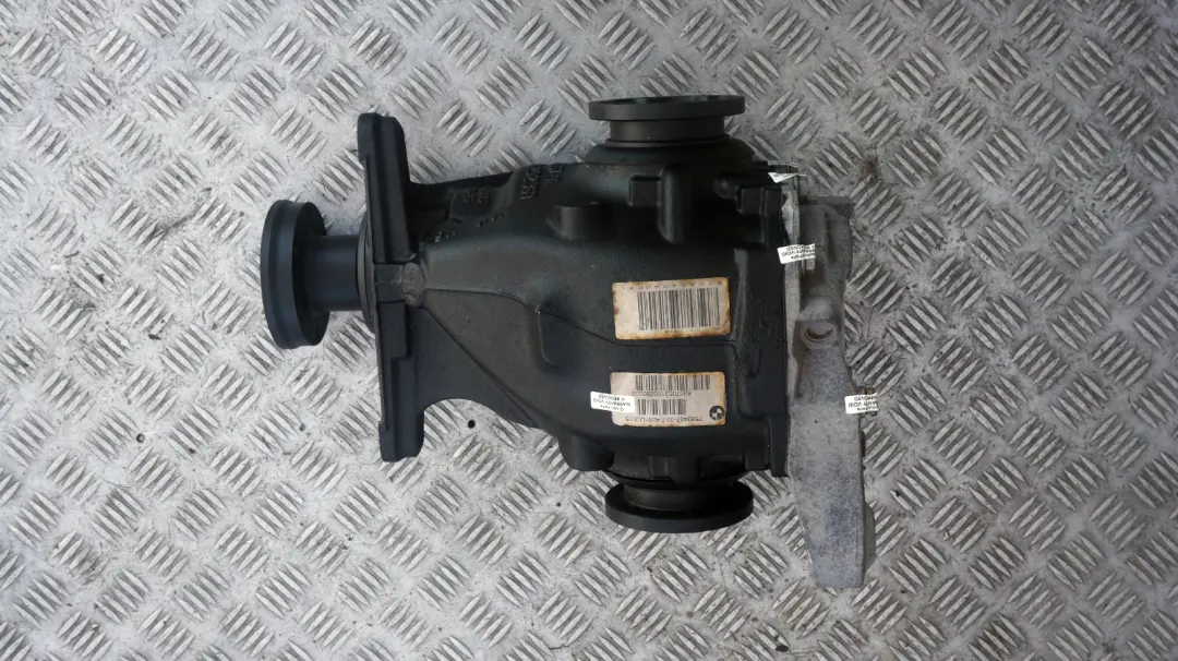 BMW 5 Series E60 LCI Rear Differential Diff 3,15 Ratio 525i N53 WARRANTY - SKU 7563457 - Part number 7563457