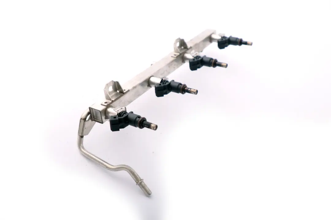 320Si N45 Injecteurs De Rampe D'Injection D'Essence pour BMW E90 à propos du numéro de pièce 7563512 BMW E90 320Si N45 Injecteurs De Rampe D'Injection D'Essence - SKU 7563512 - Numéro de pièce 7563512