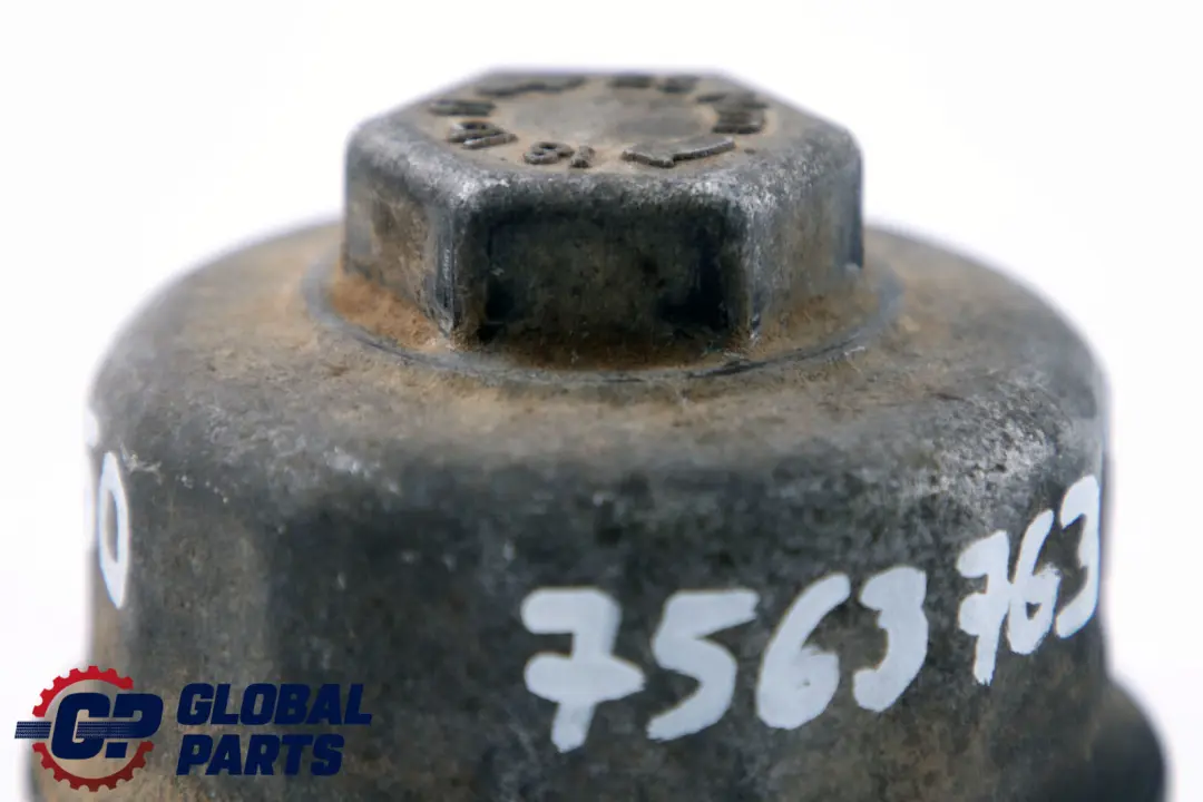 Mini Cooper One R50 R52 R53 W10 W11 Couvercle Filtre Huile Moteur - SKU 7563763 - Numéro de pièce 7563763