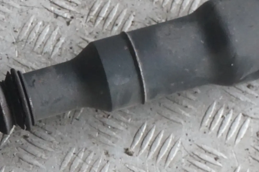 2.5si 3.0si Benzyna N52N Wał Napędowy Tylny do BMW X3 E83 o numerze 7564740 BMW X3 E83 2.5si 3.0si Benzyna N52N Wał Napędowy Tylny - SKU 7564740 - Numer Części 7564740