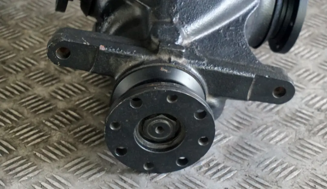 320si Hinterachsgetriebe Diff l=4,10 GARANTIE für BMW 3 er E90 mit Teilenummer 7564878 BMW 3 er E90 320si Hinterachsgetriebe Diff l=4,10 GARANTIE - SKU 7564878 - Teilenummer 7564878