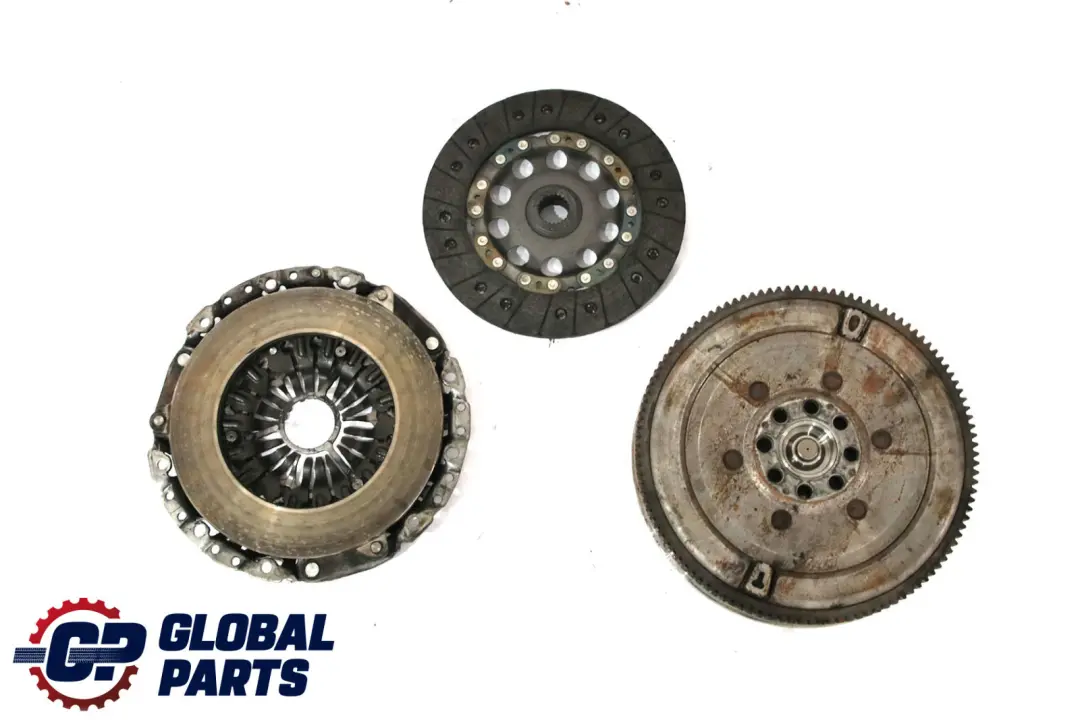 Kit De Embrague De Doble Volante Bimasa para BMW E60 E87 E90 118d 120d 320d con número de pieza 7565745 BMW E60 E87 E90 118d 120d 320d Kit De Embrague De Doble Volante Bimasa - SKU 7565745 - Número de pieza 7565745