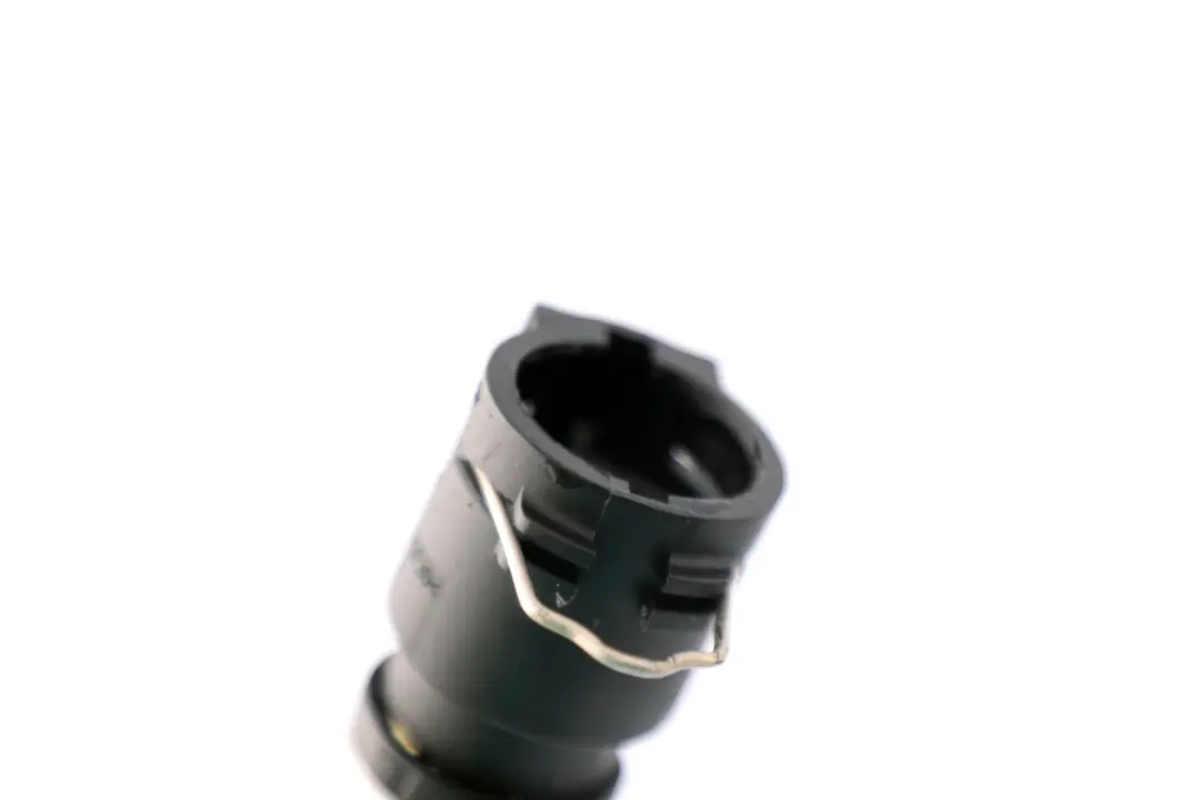 BMW E81 E87 LCi E82 Manguera Suministro Motor - Tubo Superior Radiador - SKU 7566024 - Número de pieza 17127566024