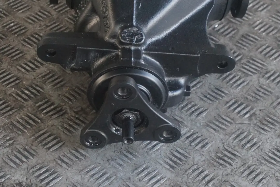 M57N2 Hinterachsgetriebe Differential 2,79 GARANTIE für BMW E90 E91 E92 325d mit Teilenummer 7566195 BMW E90 E91 E92 325d M57N2 Hinterachsgetriebe Differential 2,79 GARANTIE - SKU 7566195 - Teilenummer 7566195