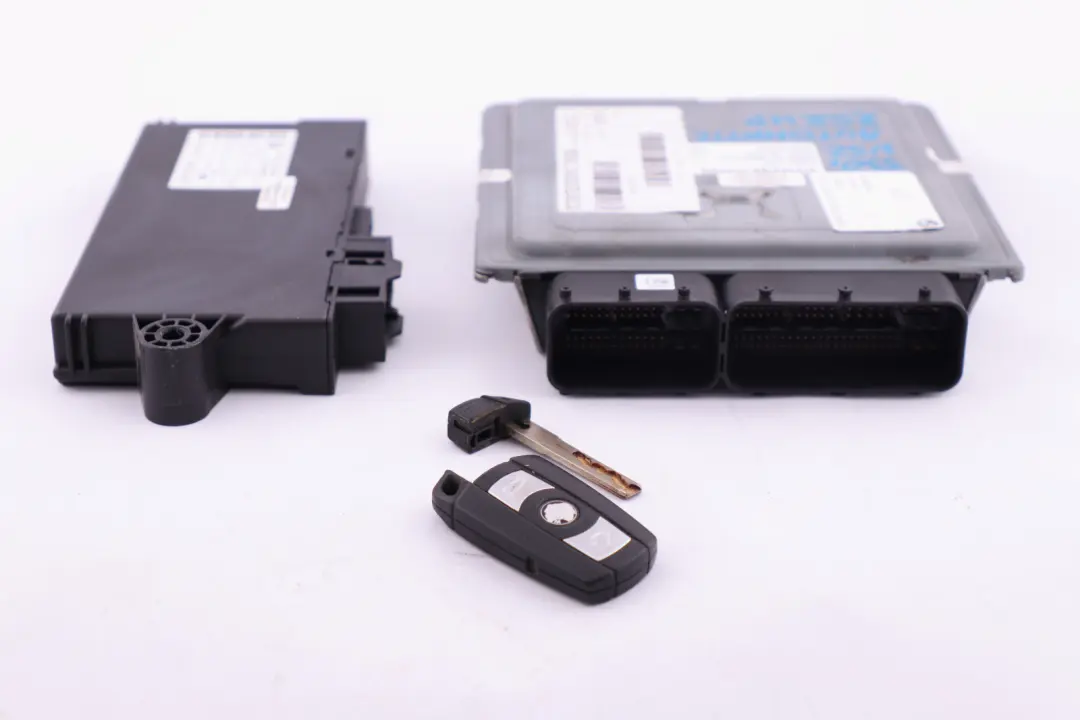 BMW 3 5 Series E87 E60 E90 330i 530i N52 ECU Kit DME CAS3 Key Automatic - SKU 7567178 - Part number 7567178