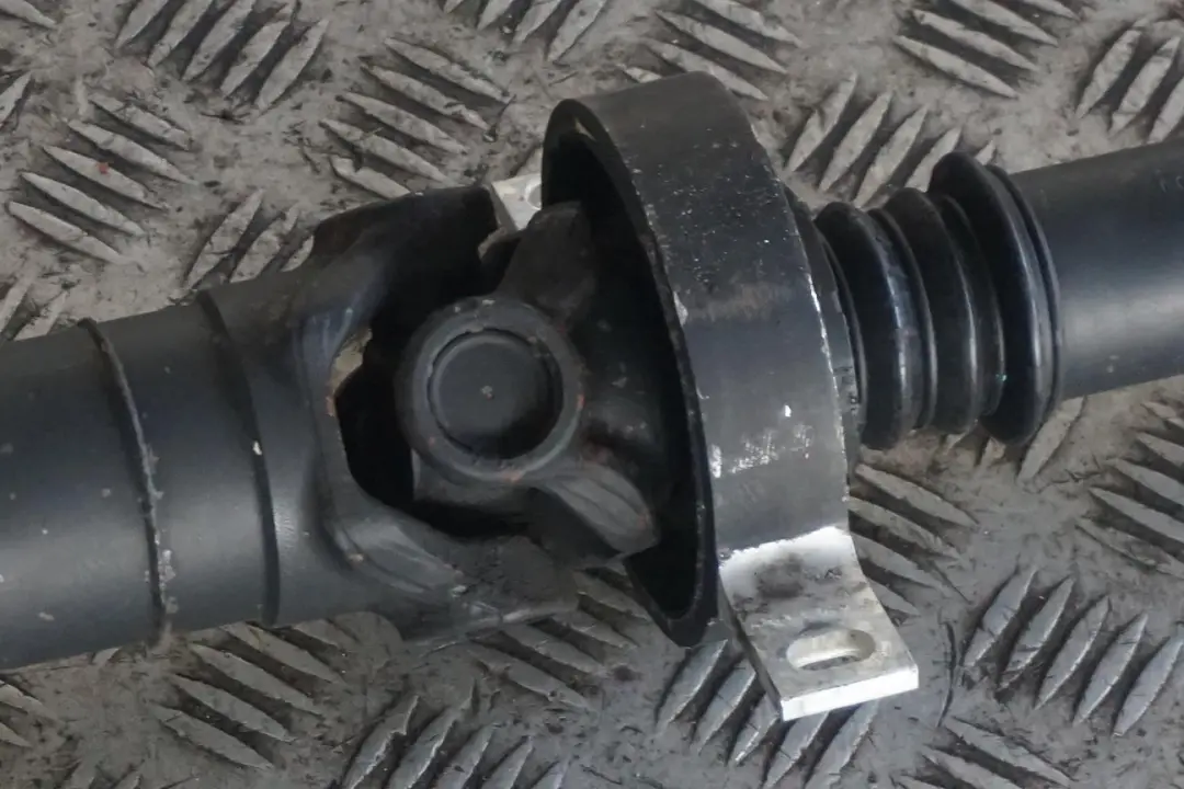 N54 Drive Prop Shaft Propshaft Manual to BMW 1 Series E82 E88 135i with Part number 7567933 BMW 1 Series E82 E88 135i N54 Drive Prop Shaft Propshaft Manual - SKU 7567933 - Part number 7567933