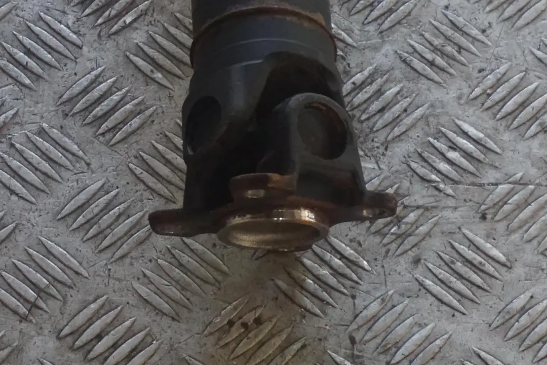 N52N Albero Trasmissione Manuale per BMW E82 E88 125i con numero di parte 7567941 BMW E82 E88 125i N52N Albero Trasmissione Manuale - SKU 7567941 - Numero di parte 7567941