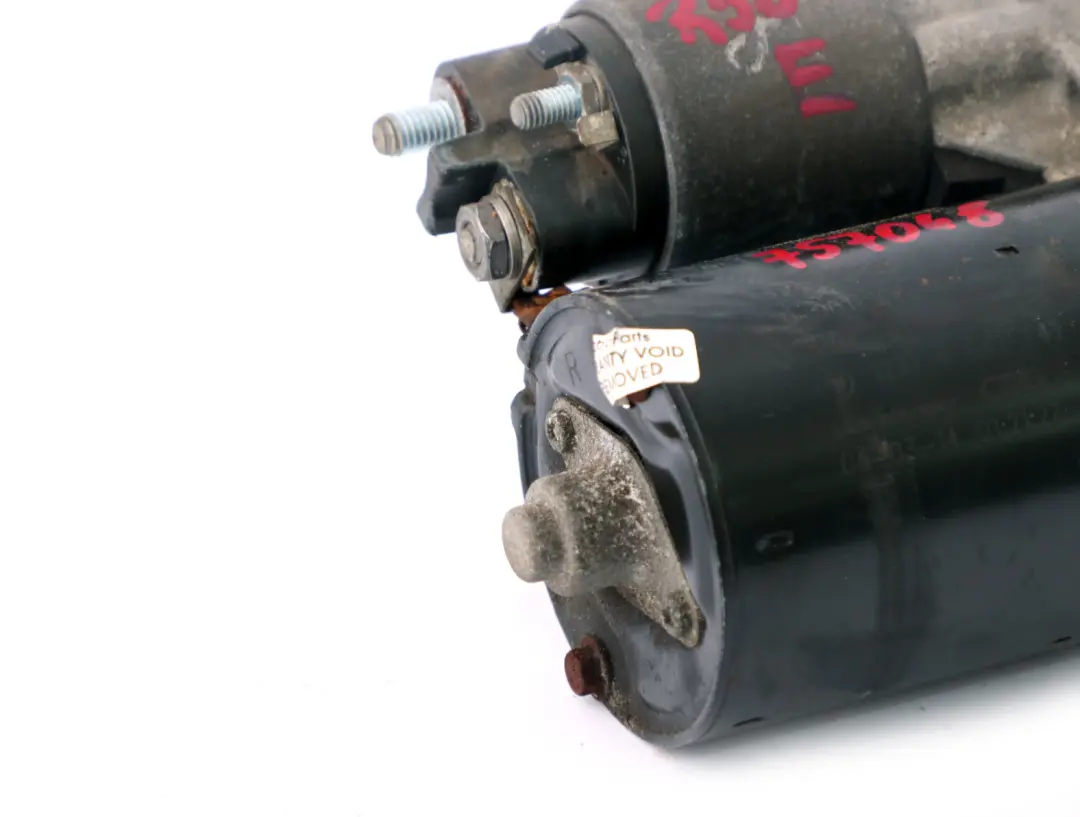 Motorino di Avviamento 0,9KW BOSCH 4542741 per Mini Cooper One R50 R52 con numero di parte 7570487 Mini Cooper One R50 R52 Motorino di Avviamento 0,9KW BOSCH 4542741 - SKU 7570487 - Numero di parte 7570487