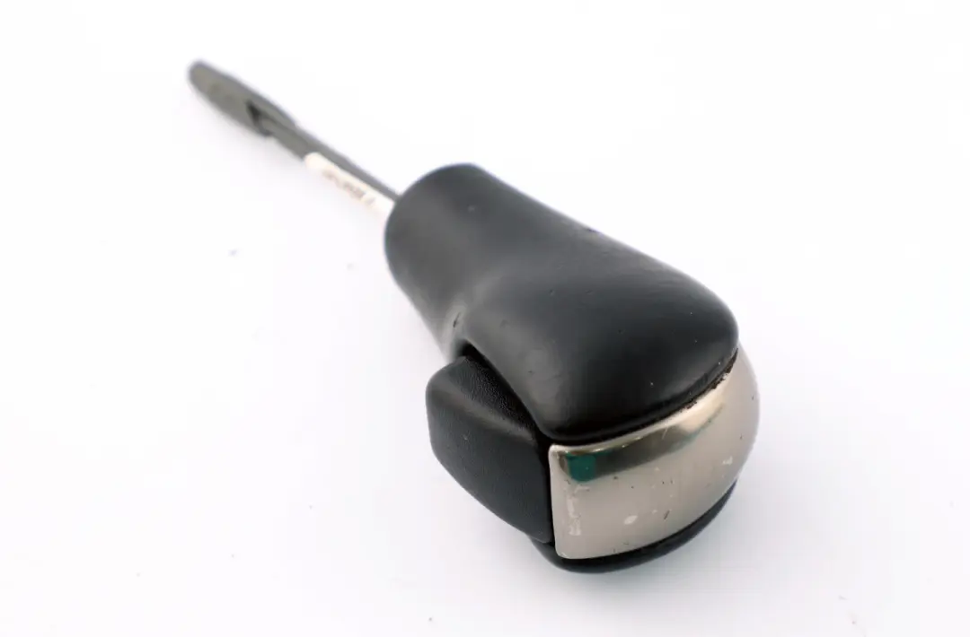 Wählhebelgriff Leder / Chromspange PERLGLANZ CHROM für BMW 1 3 er 2 E81 E87 E90 E91 mit Teilenummer 7570652 BMW 1 3 er 2 E81 E87 E90 E91 Wählhebelgriff Leder / Chromspange PERLGLANZ CHROM - SKU 7570652-4 - Teilenummer 7570652