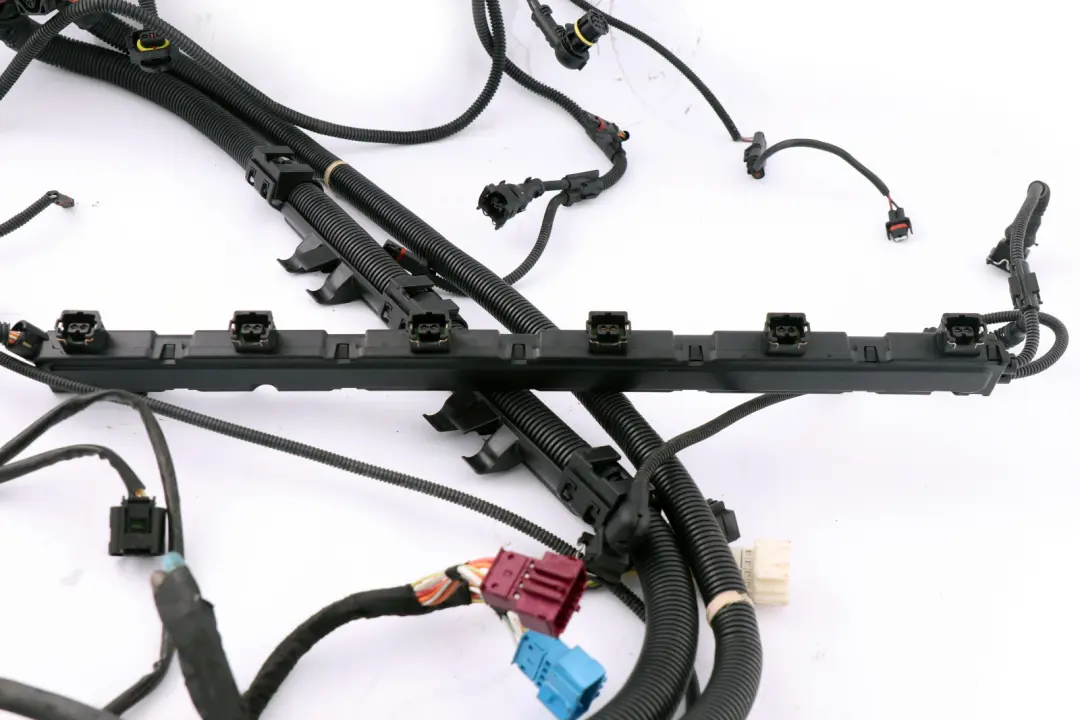 N52 Wiring Loom Harness Engine Automatic Gearbox to BMW E90 E91 Petrol with Part number 7571952 BMW E90 E91 Petrol N52 Wiring Loom Harness Engine Automatic Gearbox - SKU 7571952 - Part number 7571952