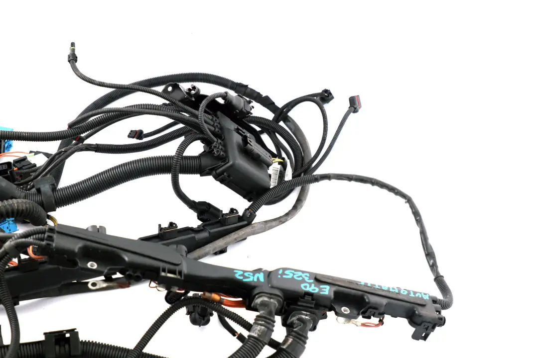 N52 Wiring Loom Harness Engine Automatic Gearbox to BMW E90 E91 Petrol with Part number 7571952 BMW E90 E91 Petrol N52 Wiring Loom Harness Engine Automatic Gearbox - SKU 7571952 - Part number 7571952