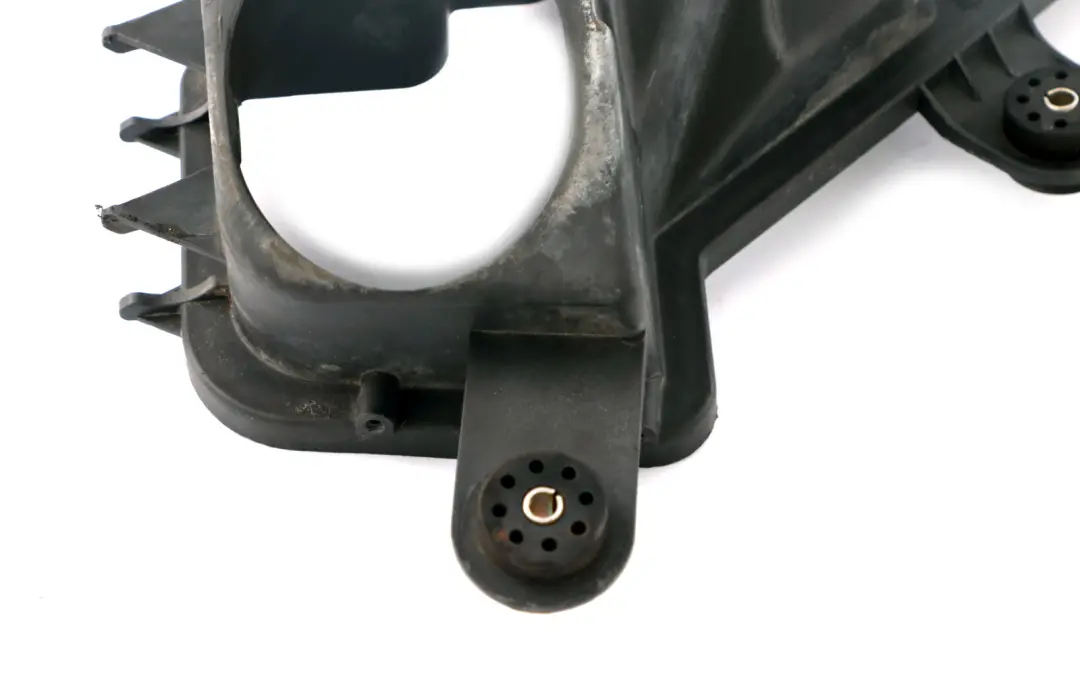 Série 7 E65 E66 E67 Filtre D'Admission D'Air Extérieur Droit 7500548 pour BMW à propos du numéro de pièce 7571984 BMW Série 7 E65 E66 E67 Filtre D'Admission D'Air Extérieur Droit 7500548 - SKU 7571984 - Numéro de pièce 7571984