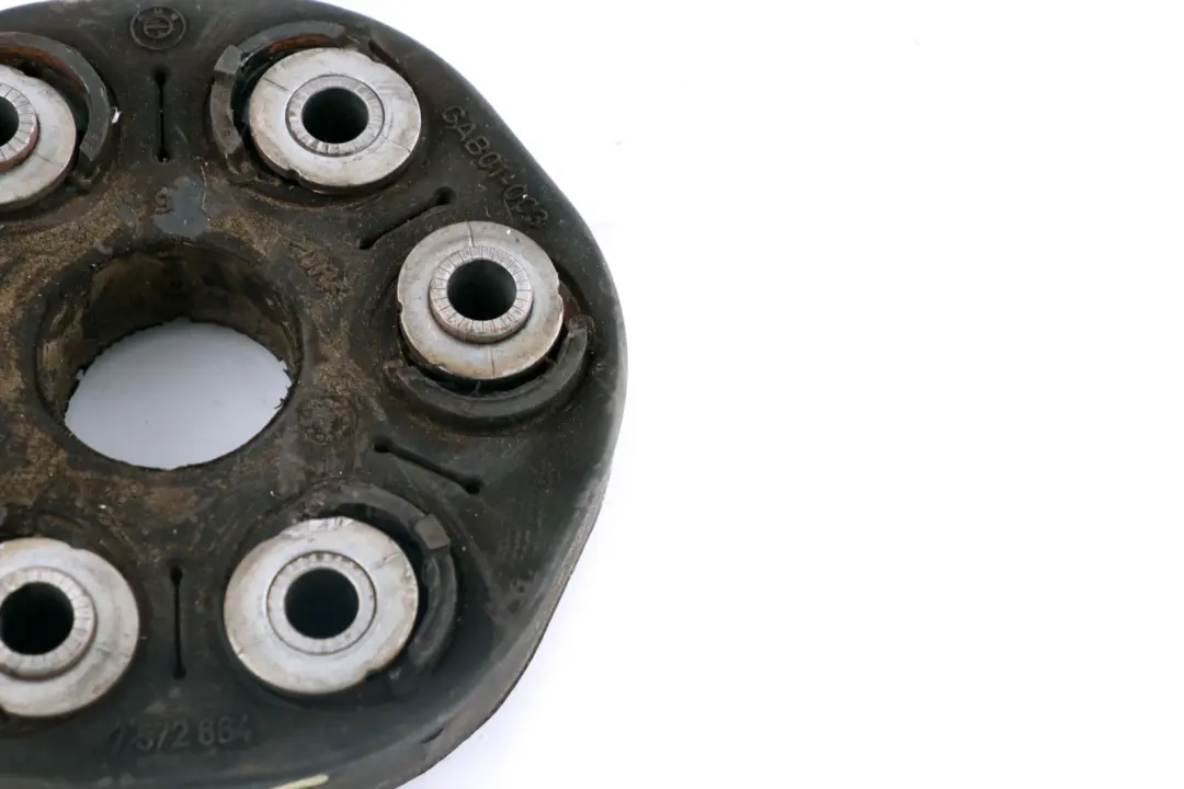 Universal Joint Prop Shaft Caucho para BMW E65 E66 E67 con número de pieza 1229754 BMW E65 E66 E67 Universal Joint Prop Shaft Caucho - SKU 7572664 - Número de pieza 1229754