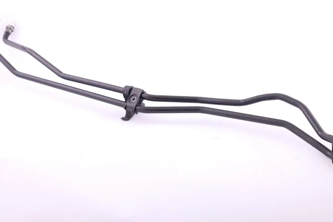 Tuyau Refroidissement D'Huile BMW E60 E61 E63 E65 Conduite Sortie 7534892 pour à propos du numéro de pièce 7573106 7573107 Tuyau Refroidissement D'Huile BMW E60 E61 E63 E65 Conduite Sortie 7534892 - SKU 7573106 - Numéro de pièce 7573106 7573107