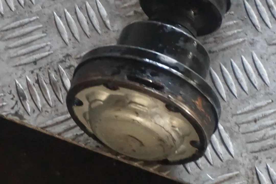 M57N2 Automatic Gearbox Drive Prop Shaft Petrol to BMW 7 Series E66 Long 730Ld with Part number 7573488 BMW 7 Series E66 Long 730Ld M57N2 Automatic Gearbox Drive Prop Shaft Petrol - SKU 7573488 - Part number 7573488