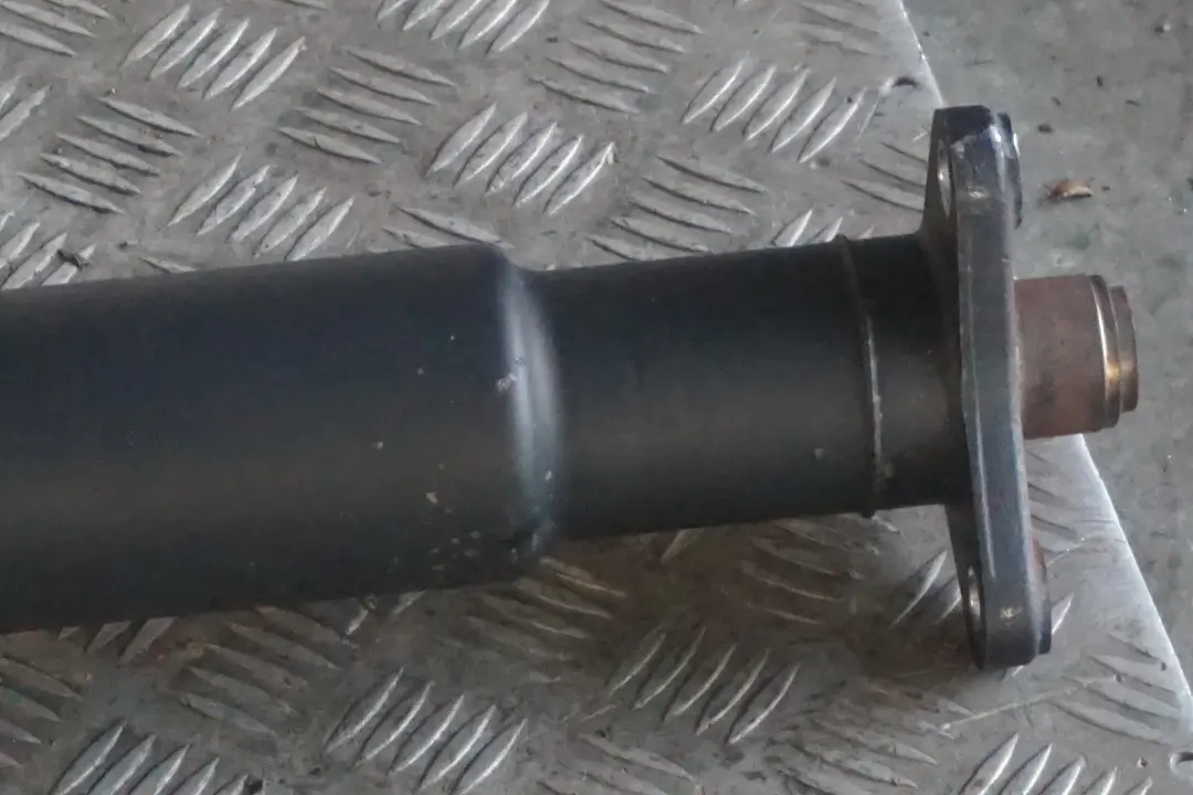 M57N2 Automatic Gearbox Drive Prop Shaft Petrol to BMW 7 Series E66 Long 730Ld with Part number 7573488 BMW 7 Series E66 Long 730Ld M57N2 Automatic Gearbox Drive Prop Shaft Petrol - SKU 7573488 - Part number 7573488