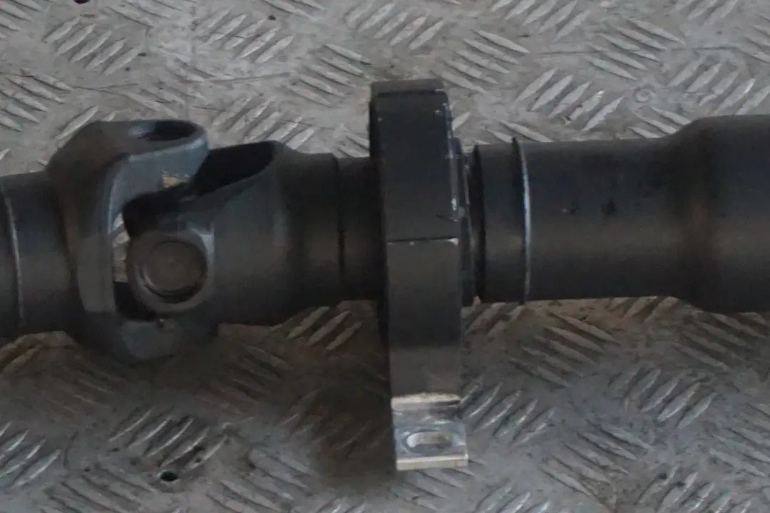 M57N2 Automatic Gearbox Drive Prop Shaft Petrol to BMW 7 Series E66 Long 730Ld with Part number 7573488 BMW 7 Series E66 Long 730Ld M57N2 Automatic Gearbox Drive Prop Shaft Petrol - SKU 7573488 - Part number 7573488