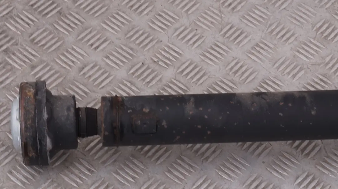 N53 Manual Drive Prop Shaft Propshaft Petrol to BMW 5 Series E60 E61 LCI 525i with Part number 7573580 BMW 5 Series E60 E61 LCI 525i N53 Manual Drive Prop Shaft Propshaft Petrol - SKU 7573580 - Part number 7573580