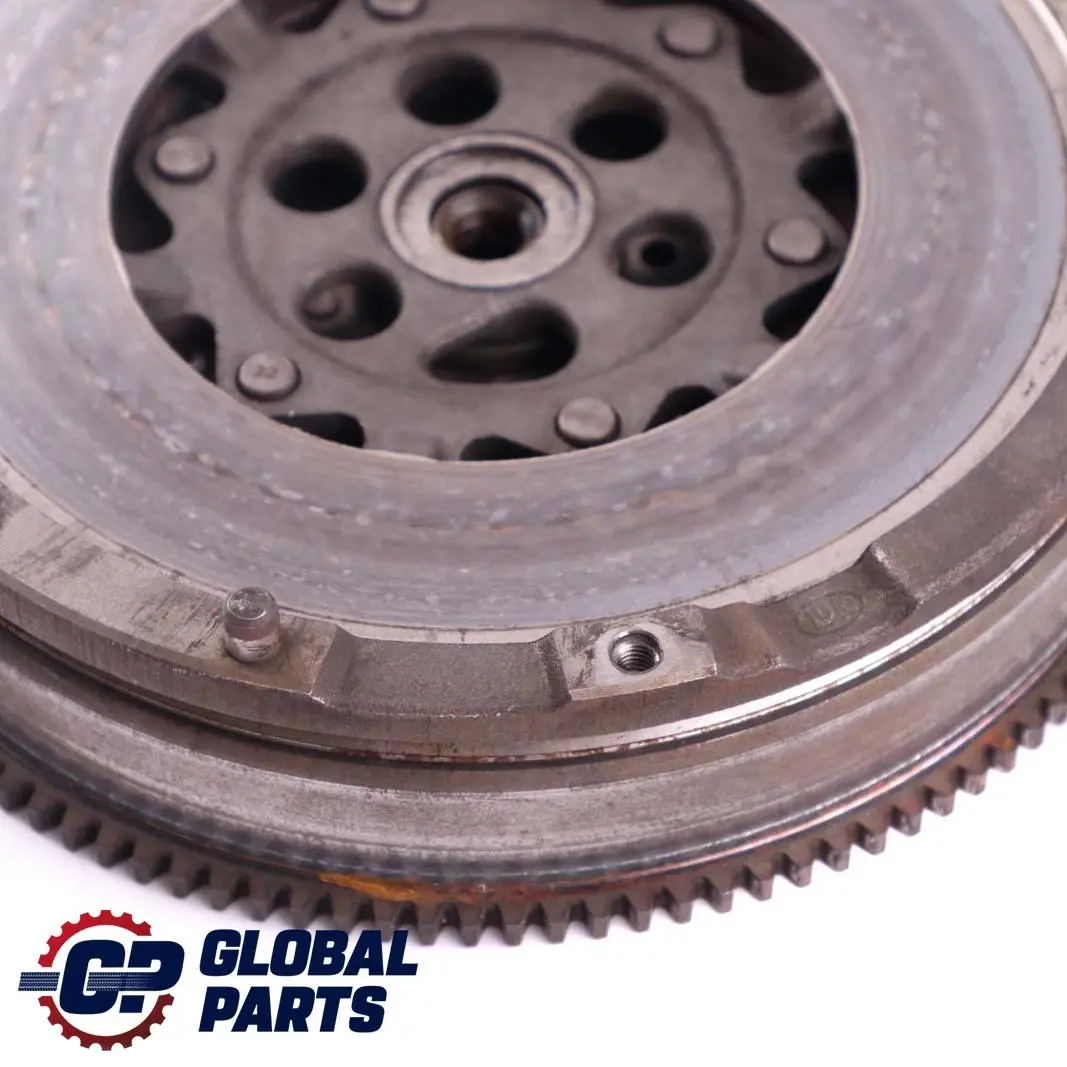 Benziner N52 N52N Zweimassenschwungrad 7569974 für BMW E60 E81 E87 E90 E91 E92 F10 mit Teilenummer 7573785 BMW E60 E81 E87 E90 E91 E92 F10 Benziner N52 N52N Zweimassenschwungrad 7569974 - SKU 7573785 - Teilenummer 7573785