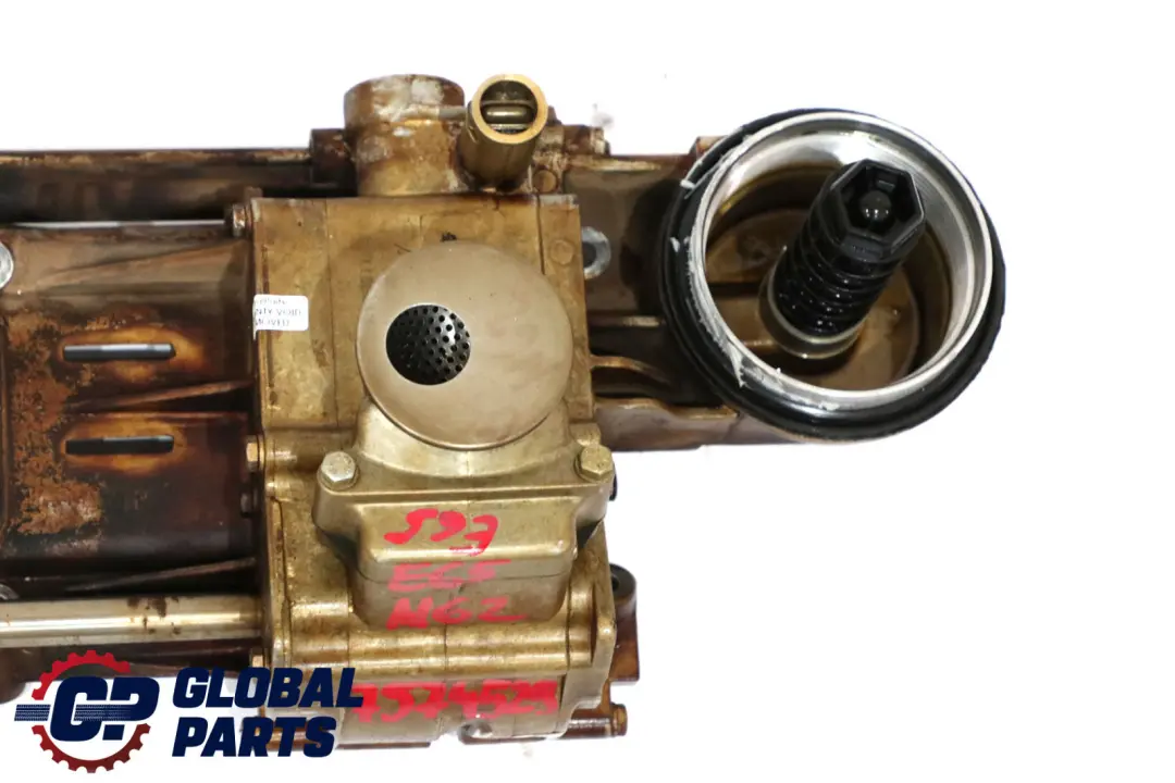 Benzina N62 Pompa Olio Motore per BMW X5 E53 E60 E61 E63 E64 E65 con numero di parte 7574529 BMW X5 E53 E60 E61 E63 E64 E65 Benzina N62 Pompa Olio Motore - SKU 7574529 - Numero di parte 7574529
