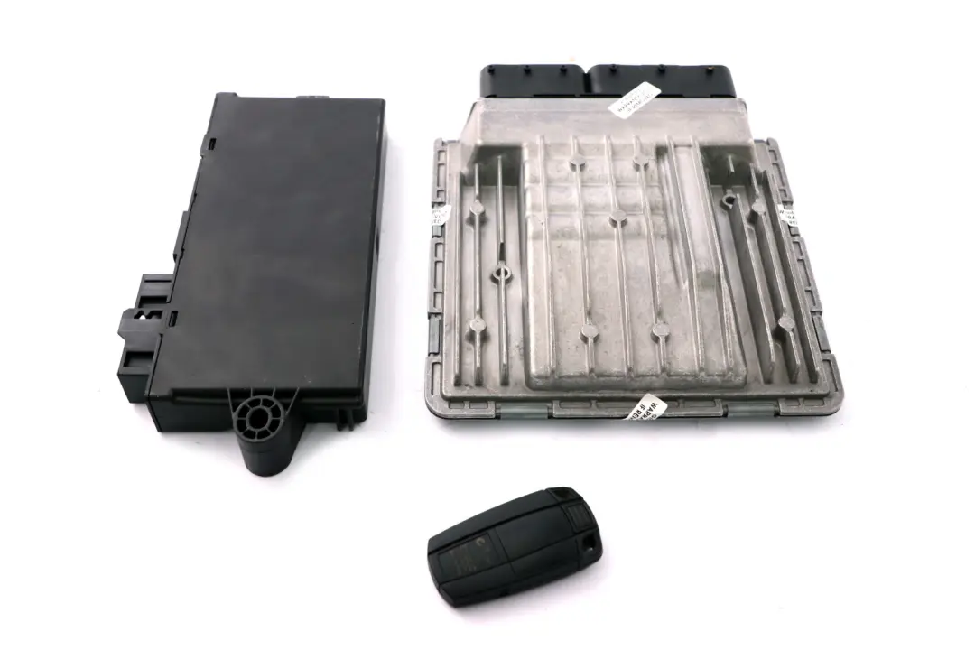 BMW 3 Series E90 E91 E92 N52N 325i 218HP ECU Kit DME CAS3 + Key Manual - SKU 7574544-2 - Part number 7574544