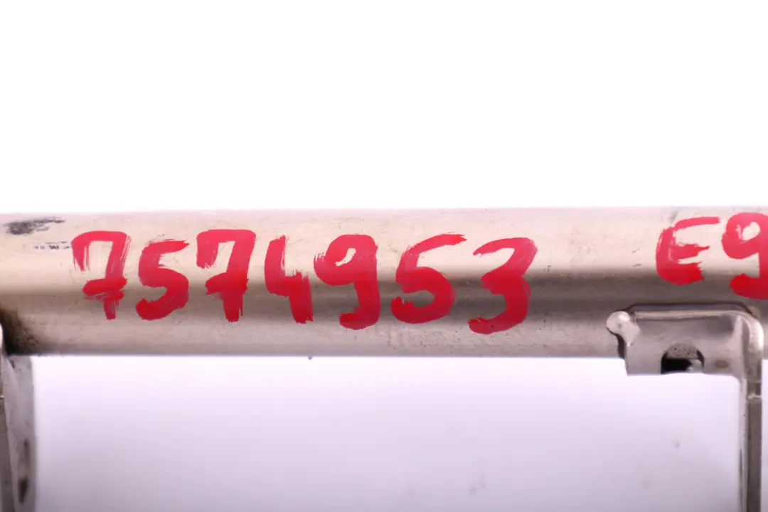 N53 Petrol Exhaust Manifold EGR Line Pipe 75 to BMW E90 E91 E60 LCI F10 with Part number 7574953 BMW E90 E91 E60 LCI F10 N53 Petrol Exhaust Manifold EGR Line Pipe 75 - SKU 7574953 - Part number 7574953