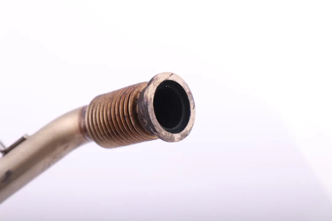 Przewód Wąż EGR Benzyna N53 do BMW E60 E90 o numerze 7574953 BMW E60 E90 Przewód Wąż EGR Benzyna N53 - SKU 7574953 - Numer Części 7574953