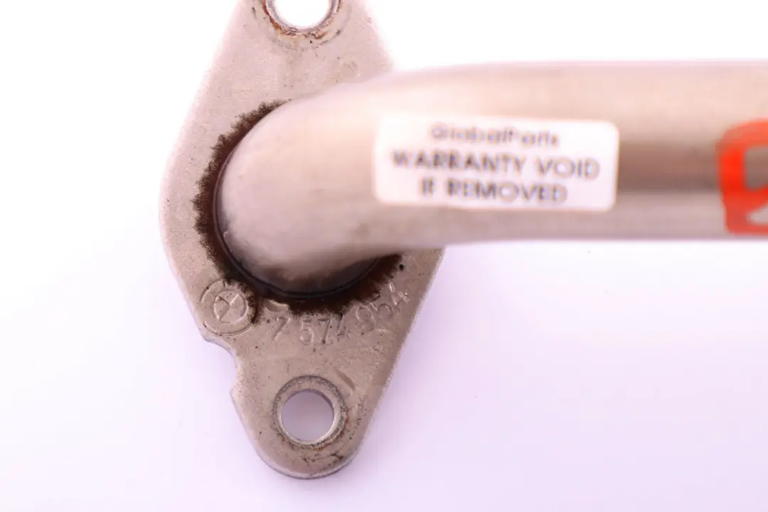 Ventil Schlauch Leitung per BMW E90 E91 E60 LCI F10 EGR con numero di parte 7574954 BMW E90 E91 E60 LCI F10 EGR Ventil Schlauch Leitung - SKU 7574954 - Numero di parte 7574954