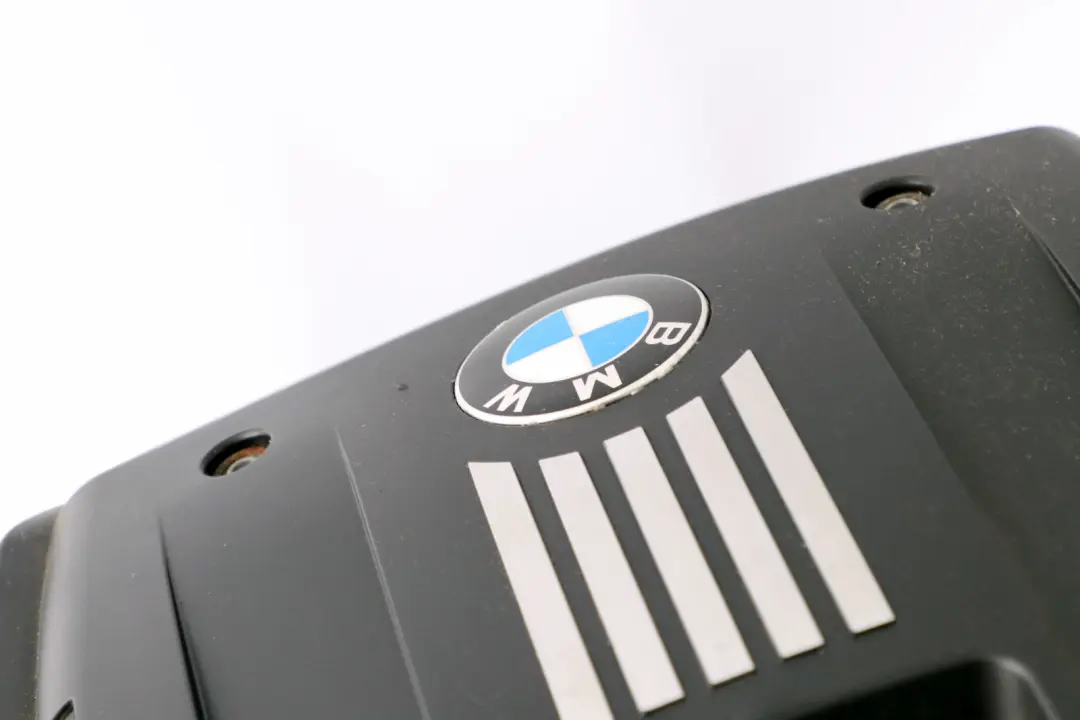 BMW E60 LCI E81 E90 E91 E92 Gasolina N52N Motor Tapa Superior - SKU 7575032 - Número de pieza 7575032