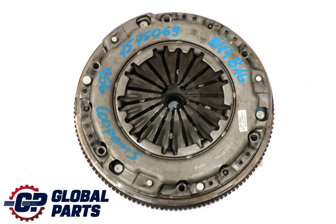 Essence N14 Deux Masse D'Inertie Kit Embrayage pour Mini Cooper S R55 R56 R57 à propos du numéro de pièce 7575069 Mini Cooper S R55 R56 R57 Essence N14 Deux Masse D'Inertie Kit Embrayage - SKU 7575069 - Numéro de pièce 7575069