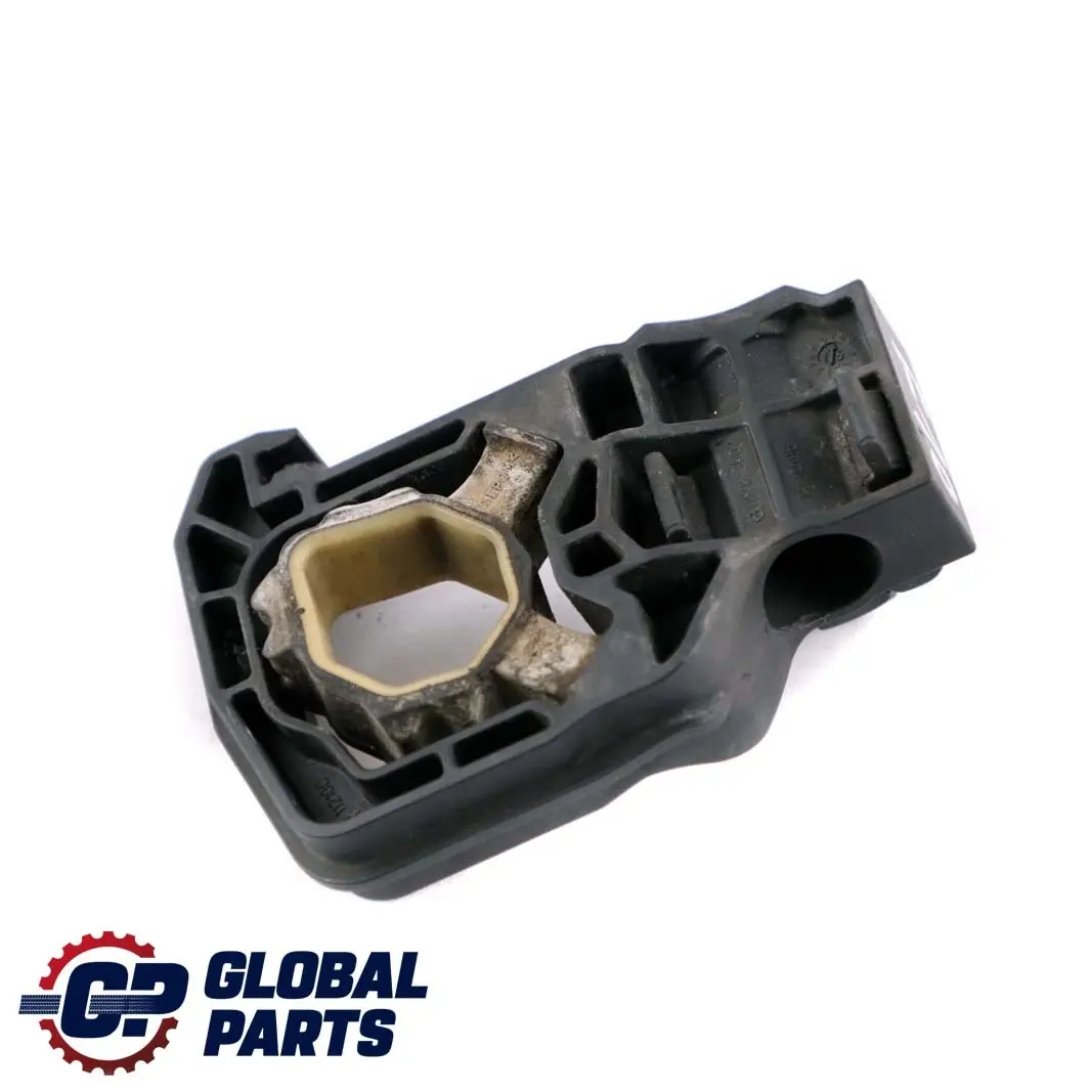 Supporto Staffa Radiatore Sinistro per BMW F01 F02 F10 F11 con numero di parte 7575247 BMW F01 F02 F10 F11 Supporto Staffa Radiatore Sinistro - SKU 7575247 - Numero di parte 7575247