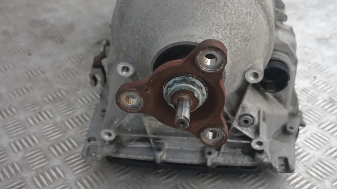 M57N2 Automatyczna Skrzynia Biegów Automat GA6HP26Z do BMW E90 E91 Diesel 335d o numerze 7576098 BMW E90 E91 Diesel 335d M57N2 Automatyczna Skrzynia Biegów Automat GA6HP26Z - SKU 7576098 - Numer Części 7576098