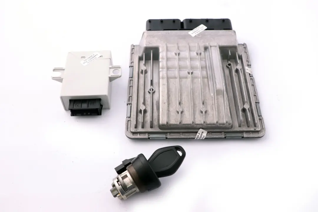 2.5si N52N 218HP Engine ECU Kit DME + Key Manual to BMW X3 Series E83 with Part number 7576670 BMW X3 Series E83 2.5si N52N 218HP Engine ECU Kit DME + Key Manual - SKU 7576670-1 - Part number 7576670